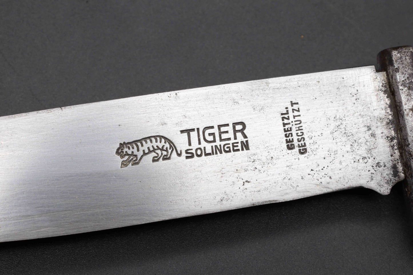 Early HJ Knife by Tiger