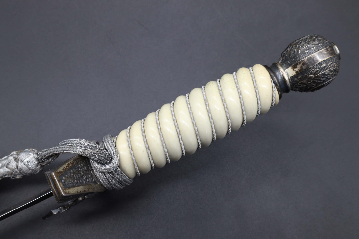 Mint 2nd Model Luftwaffe Dagger by E. Pack