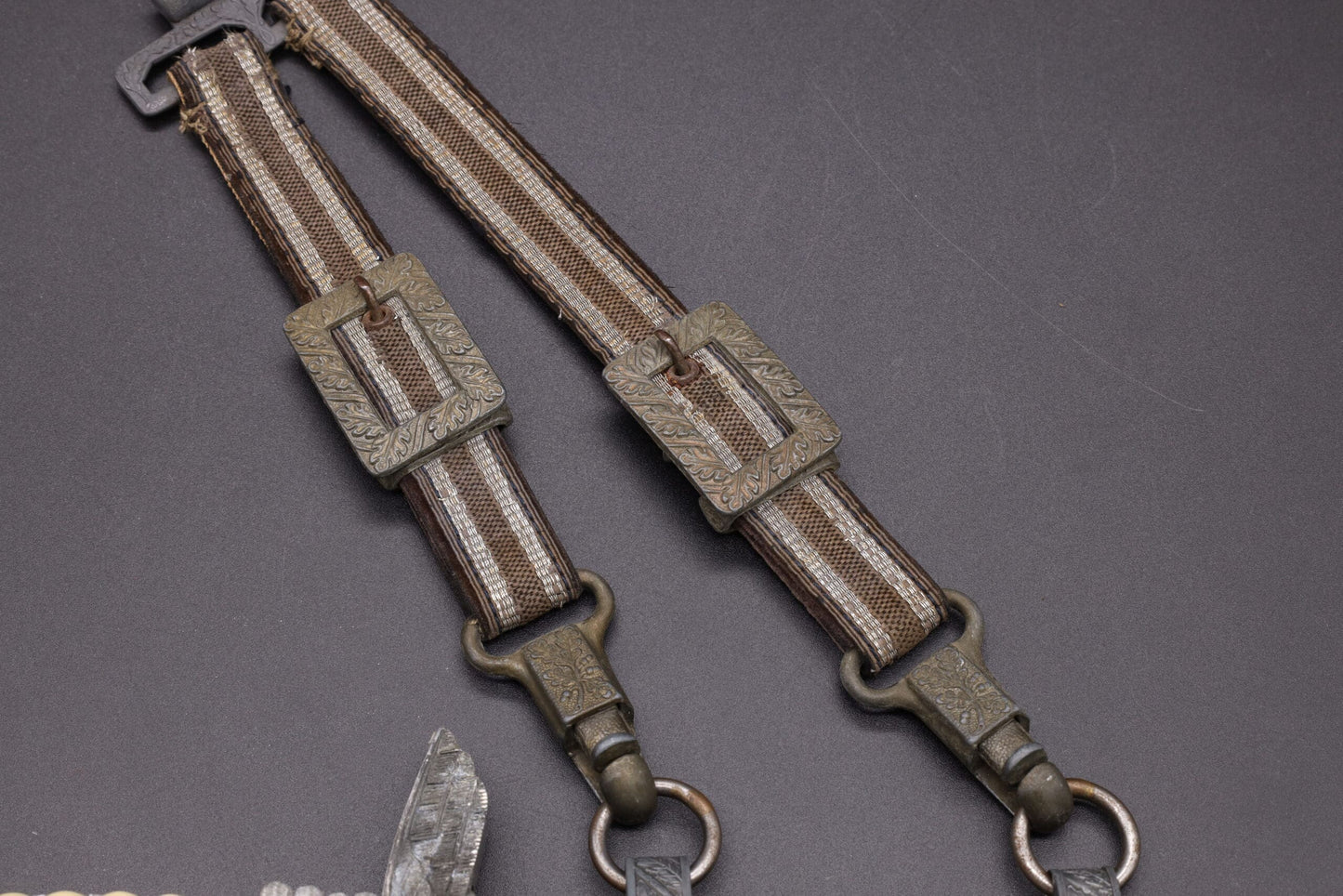 Late production generic type Luftwaffe dagger