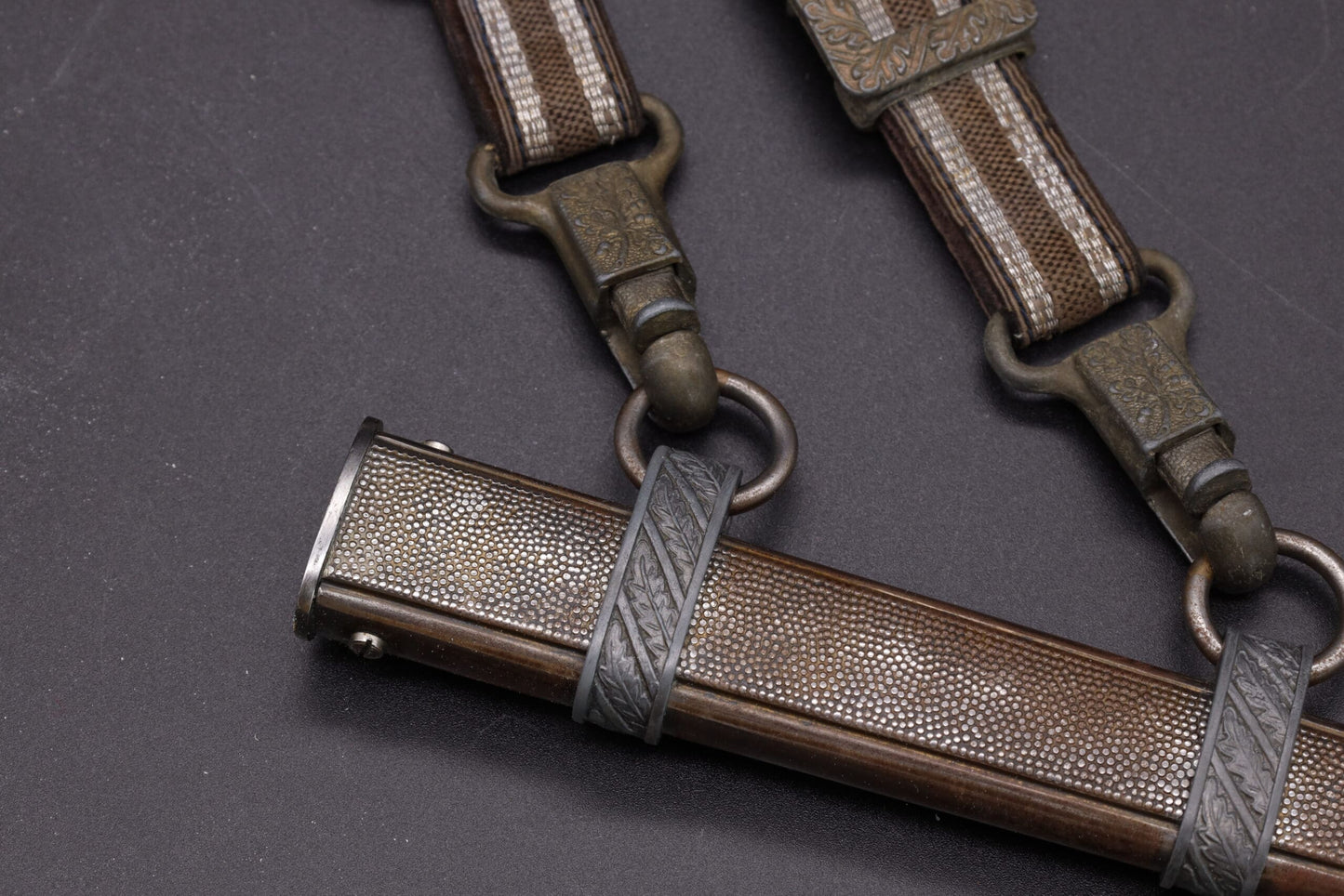 Late production generic type Luftwaffe dagger