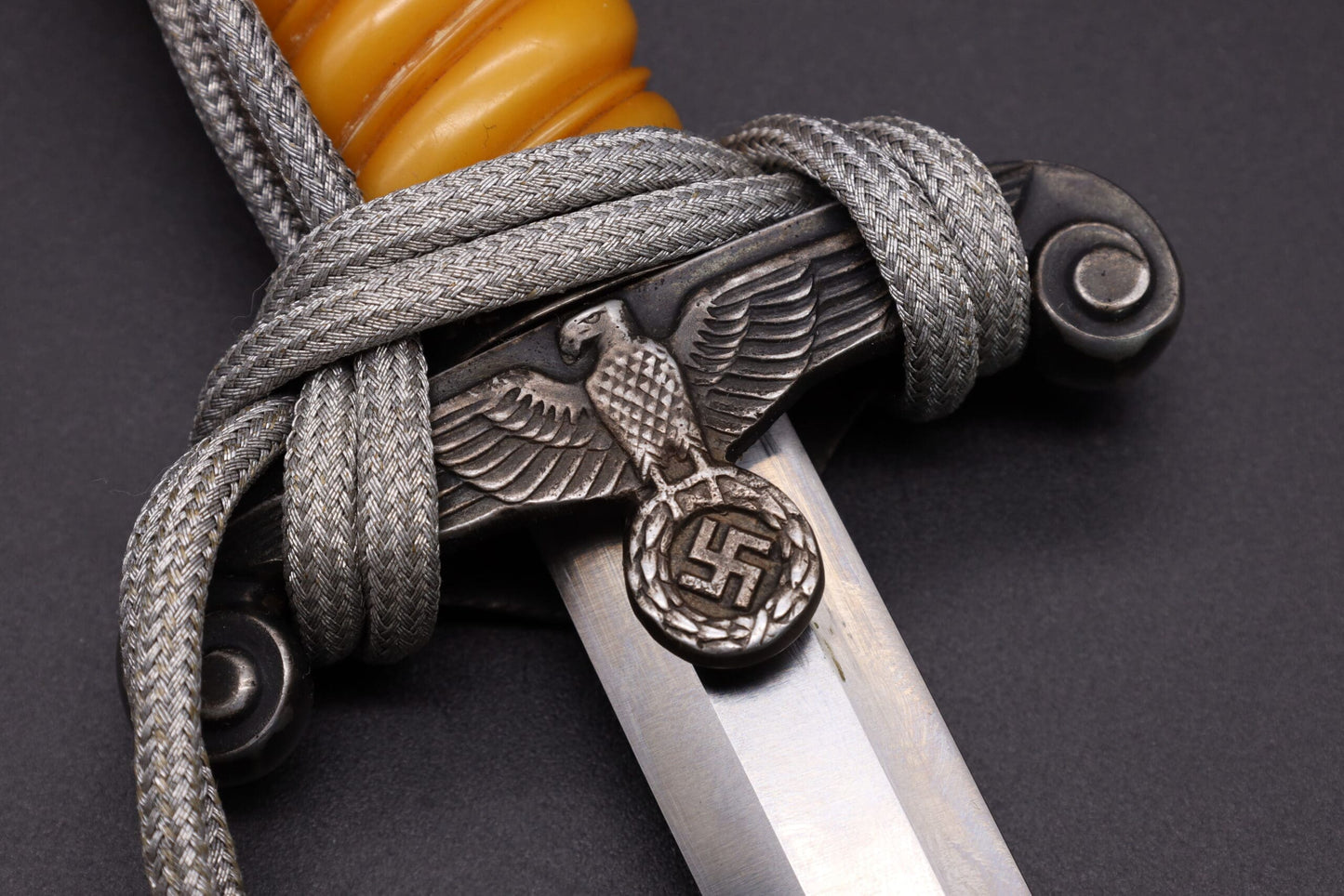 Minty army dagger by Alcoso