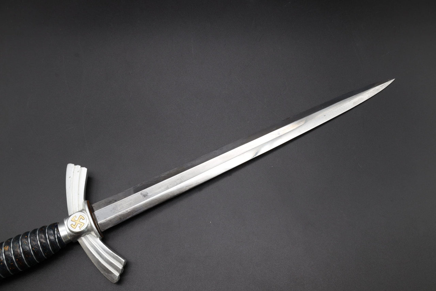 1st model Luftwaffe Dagger by Hörster