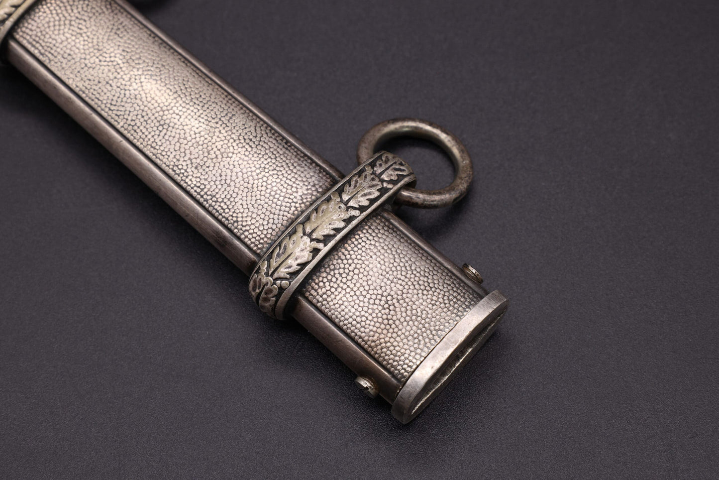 Early Slender grip Army dagger by Eickhorn