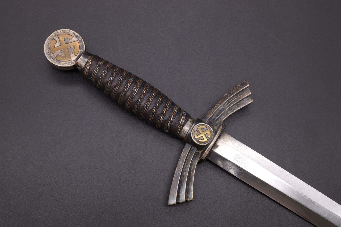 Early 1st model Luftwaffe dagger by Eickhorn