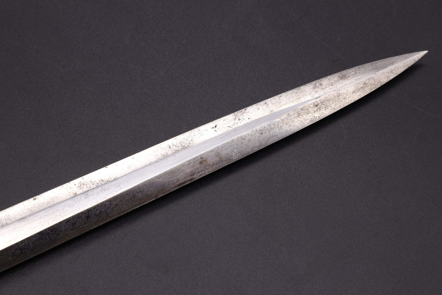 Slender grip Army dagger by WKC