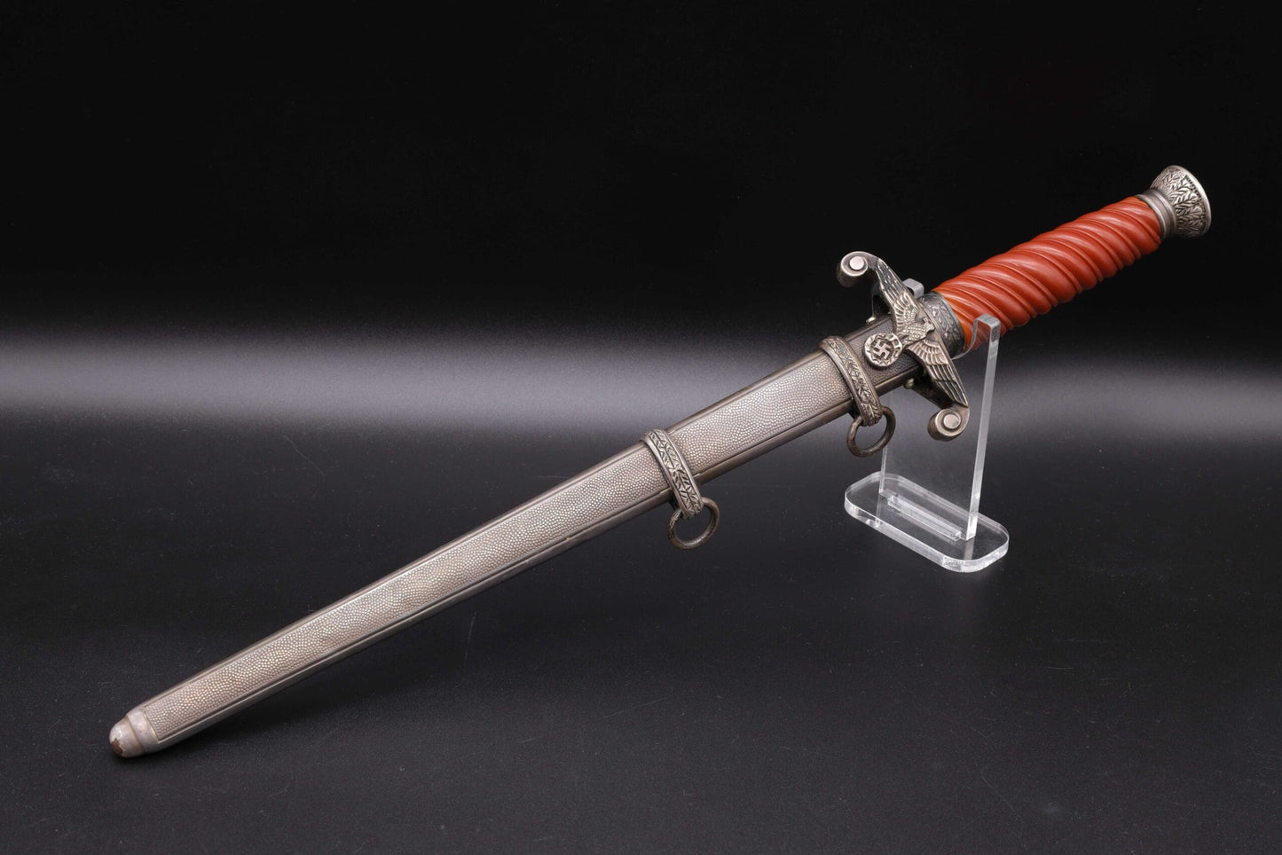 1st Type Slender Grip Army Dagger by E. Pack