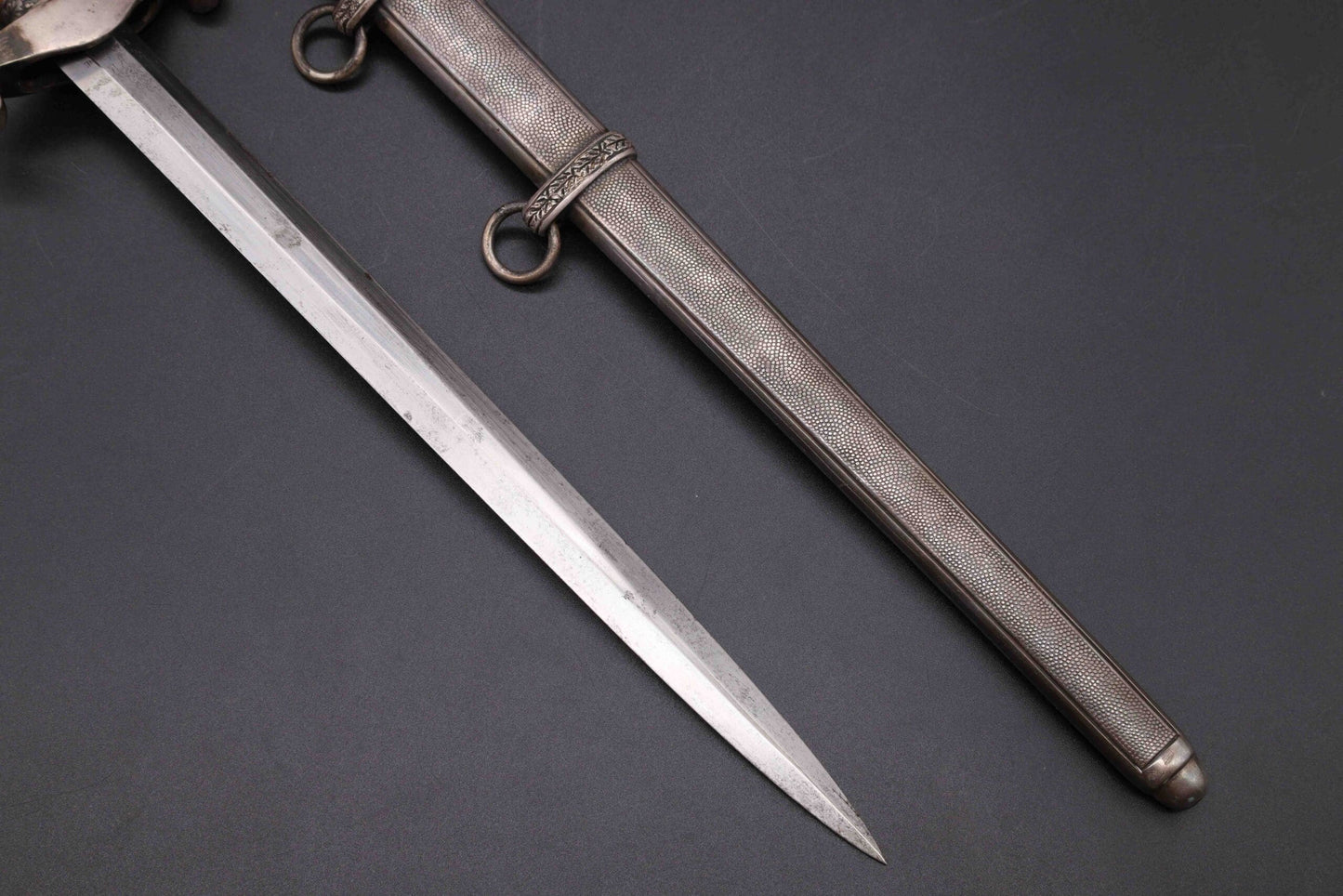 1st Type Slender Grip Army Dagger by E. Pack