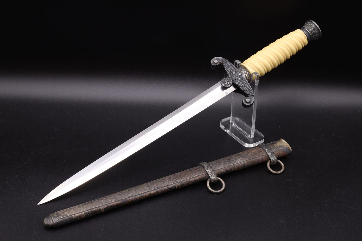 Army Dagger with Imitation Ivory Grip by Höller