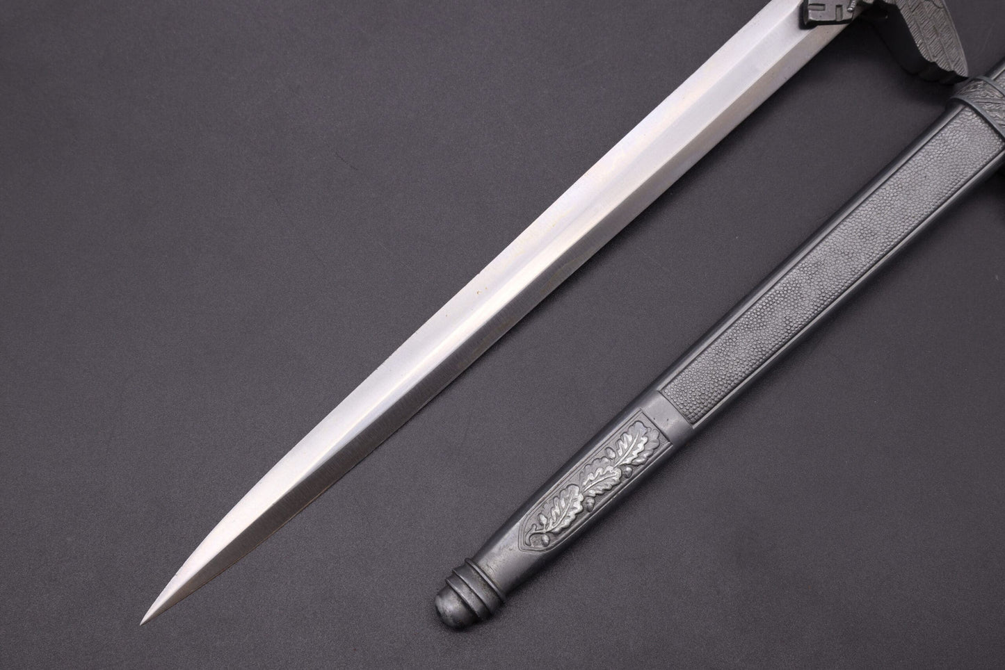 2nd Model Luftwaffe Dagger by F. Herder