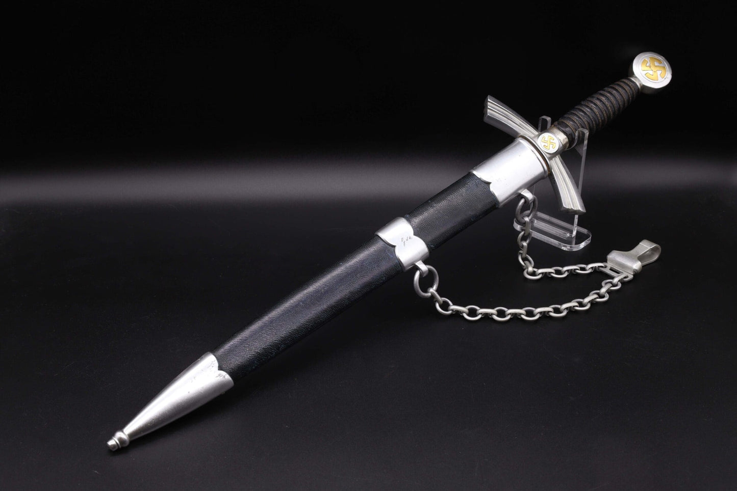 1st Model Luftwaffe Dagger by R. Herder