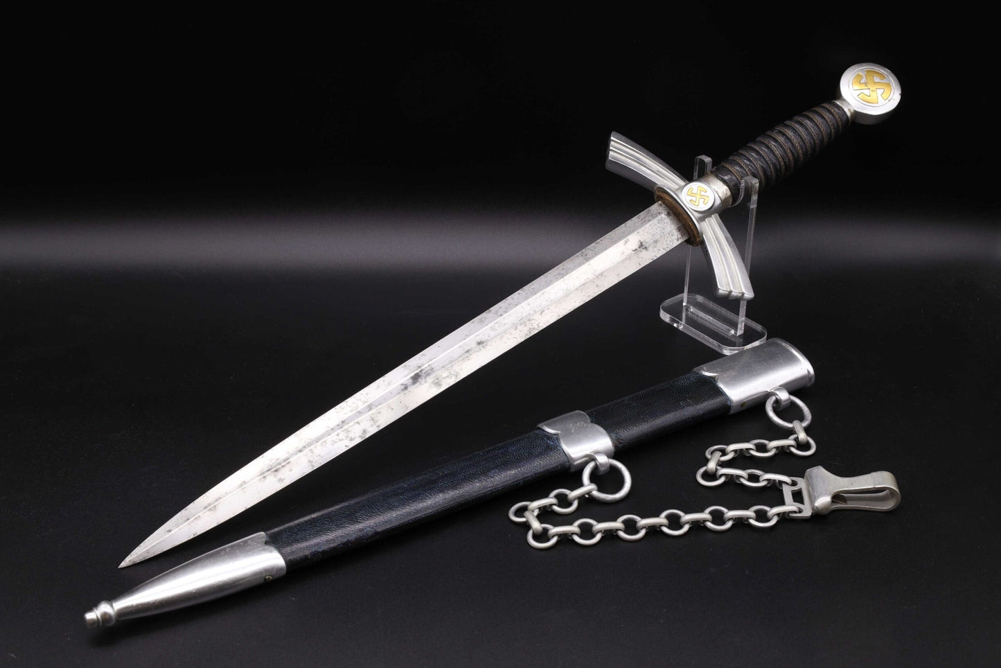 1st Model Luftwaffe Dagger by R. Herder
