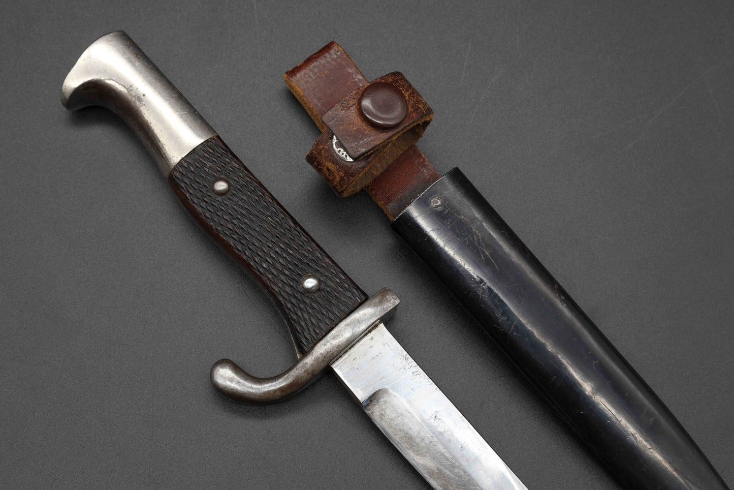 Rare Gladiator-Style Combat Knife
