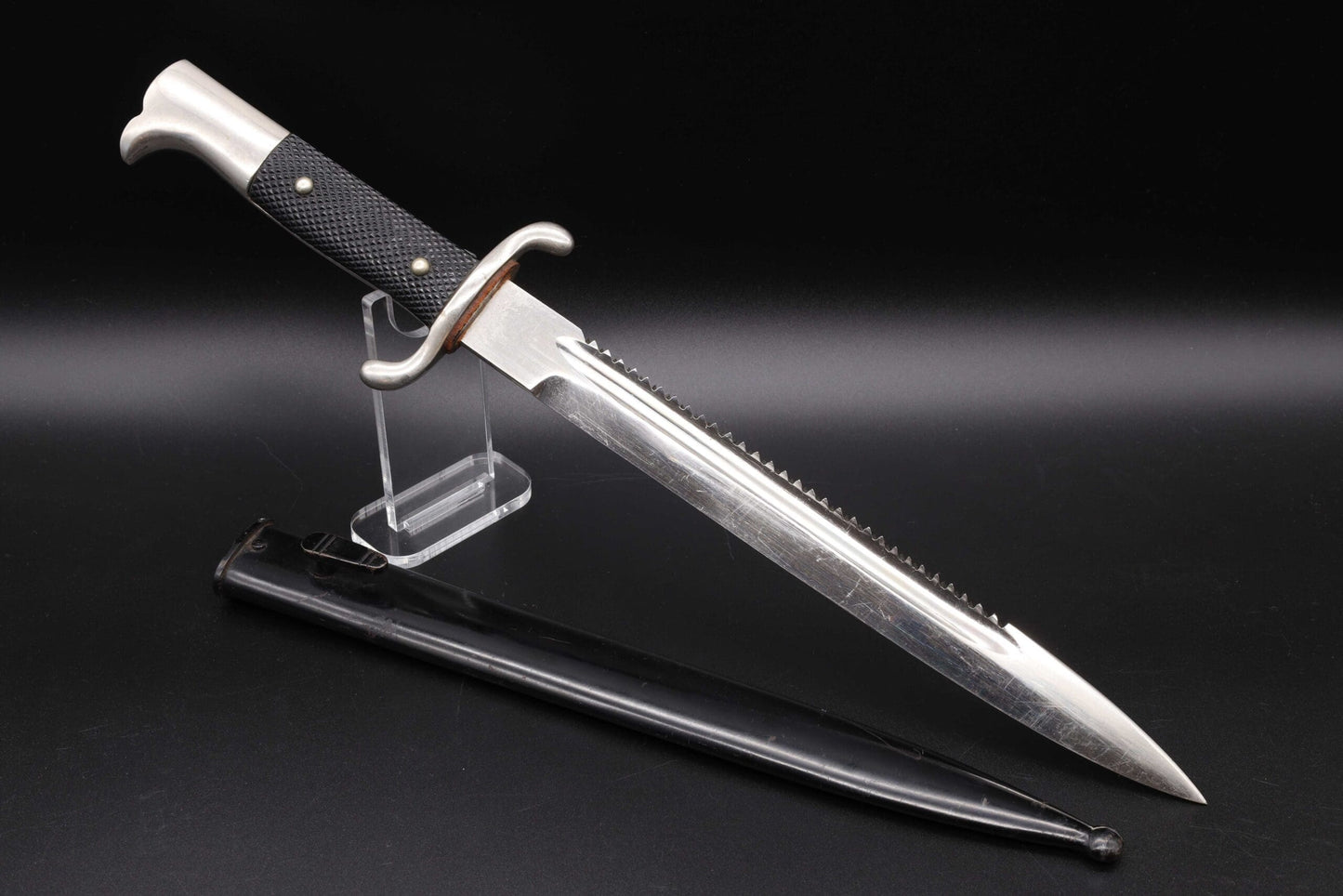 WW2 Feuerwehr Dress Bayonet with Sawtooth Back