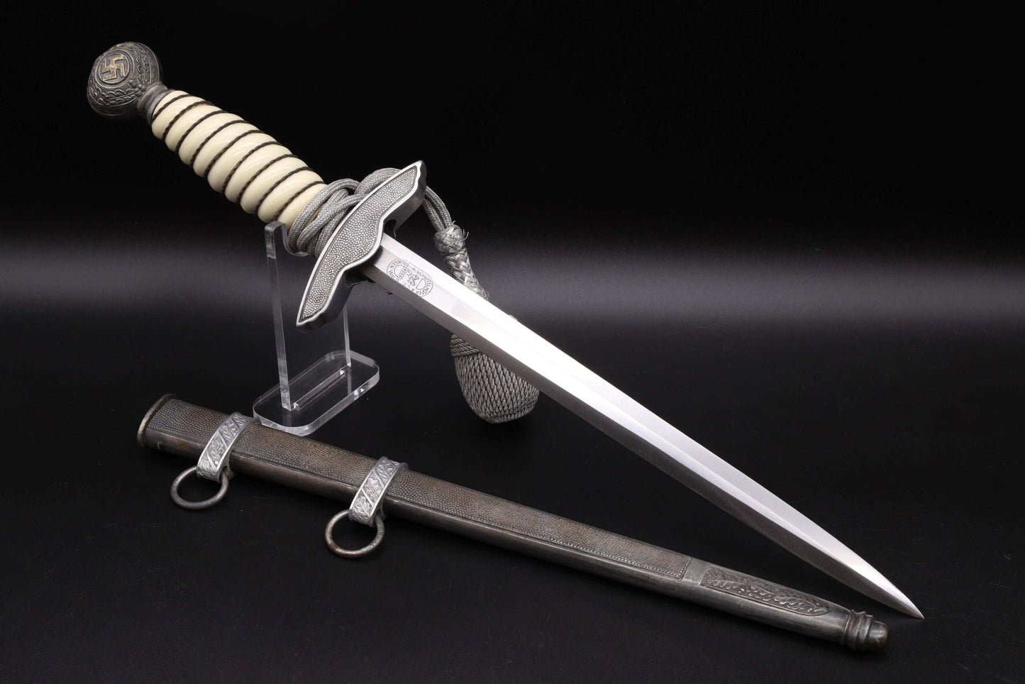 2nd Model Luftwaffe Dagger by Schüttelhöfer