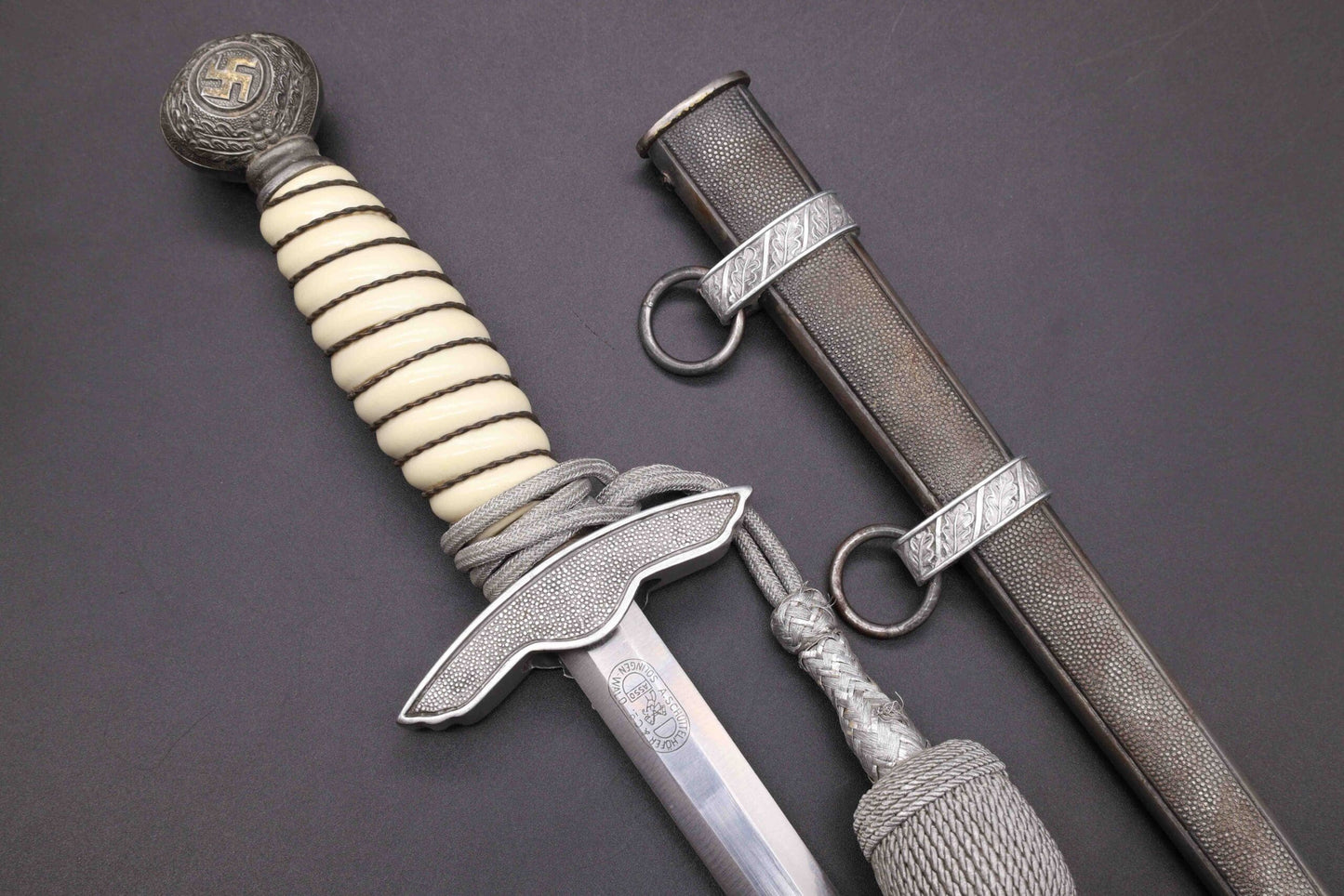 2nd Model Luftwaffe Dagger by Schüttelhöfer