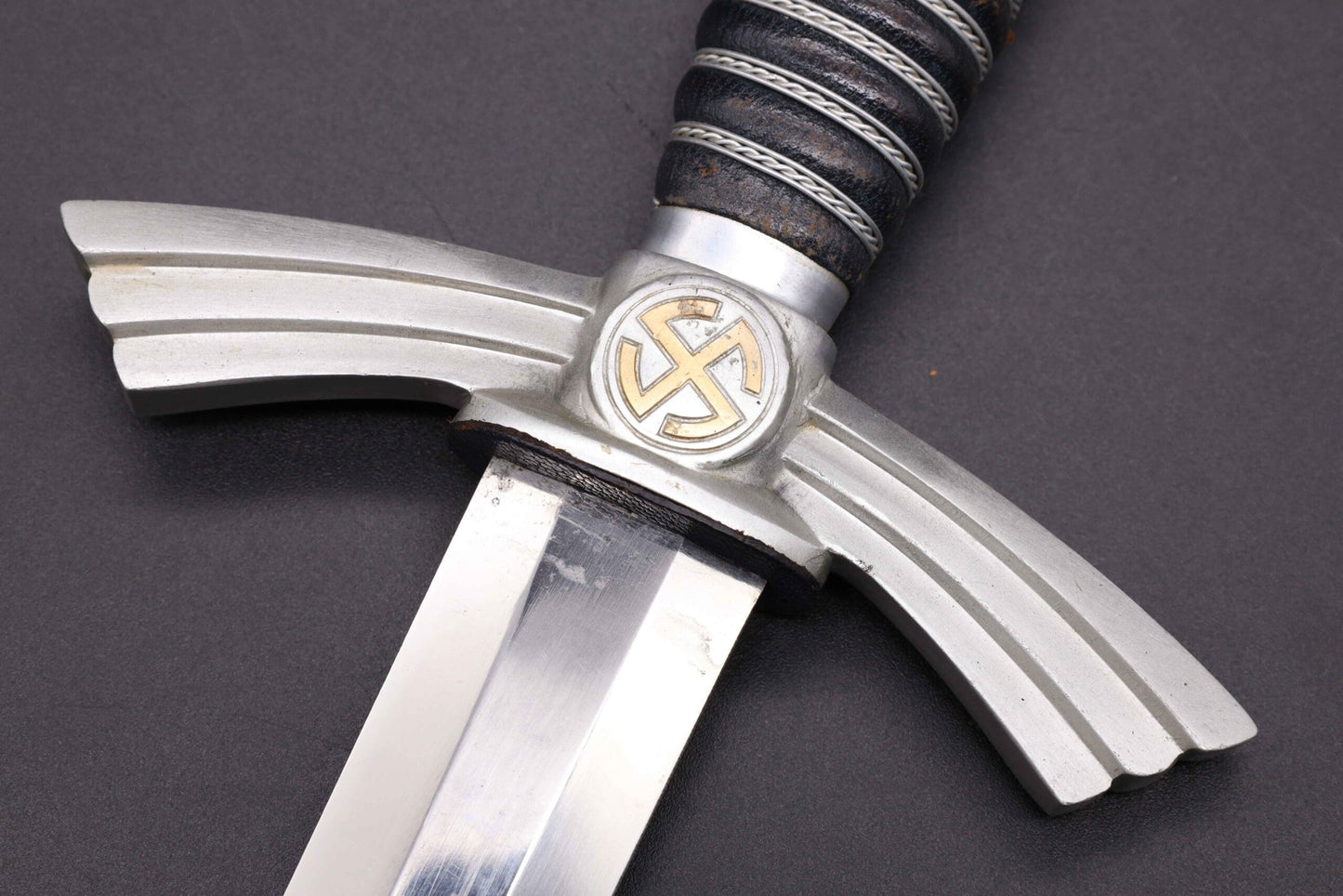 1st Model Luftwaffe Dagger by Eickhorn
