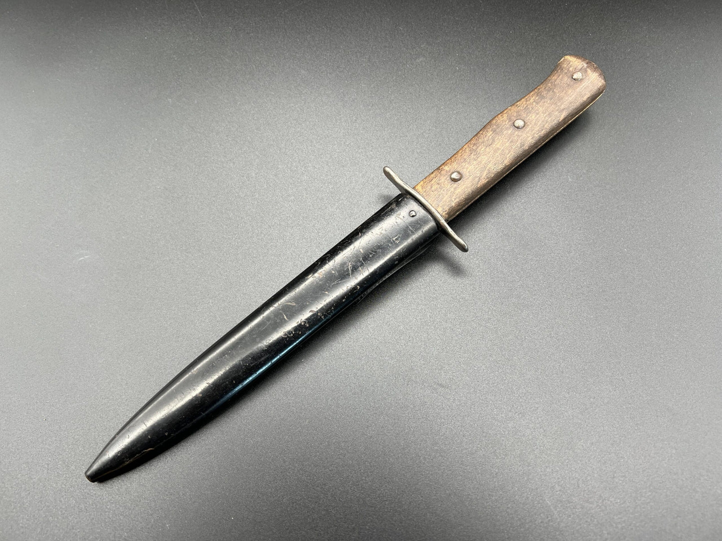 Luftwaffe Kampfmesser marked “5”