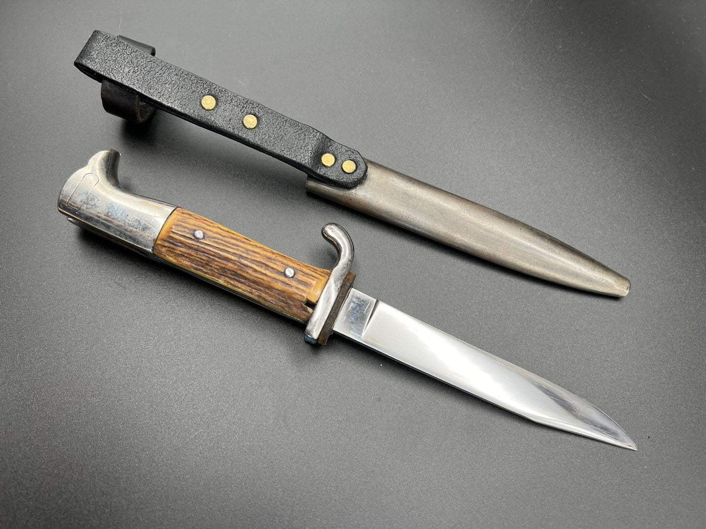 WW1 combat knife by WKC