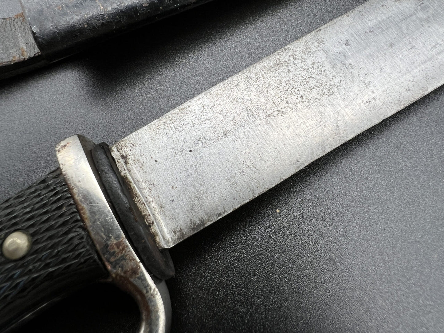 Early HJ knife by Kohlen