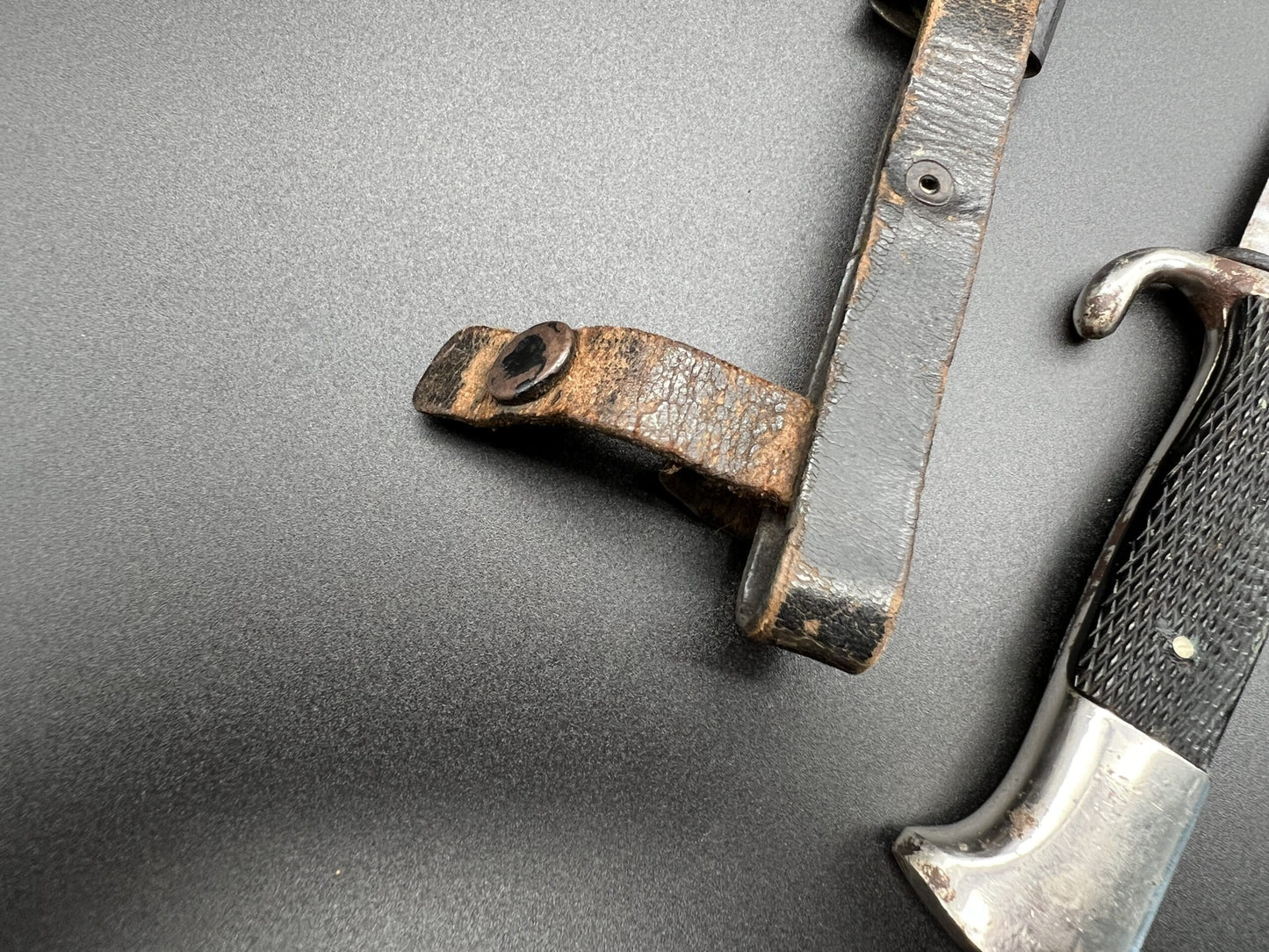 Early HJ knife by Kohlen
