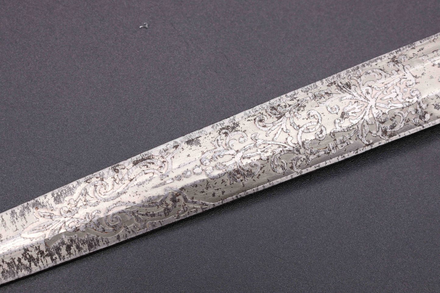 Etched Army Officers Dagger