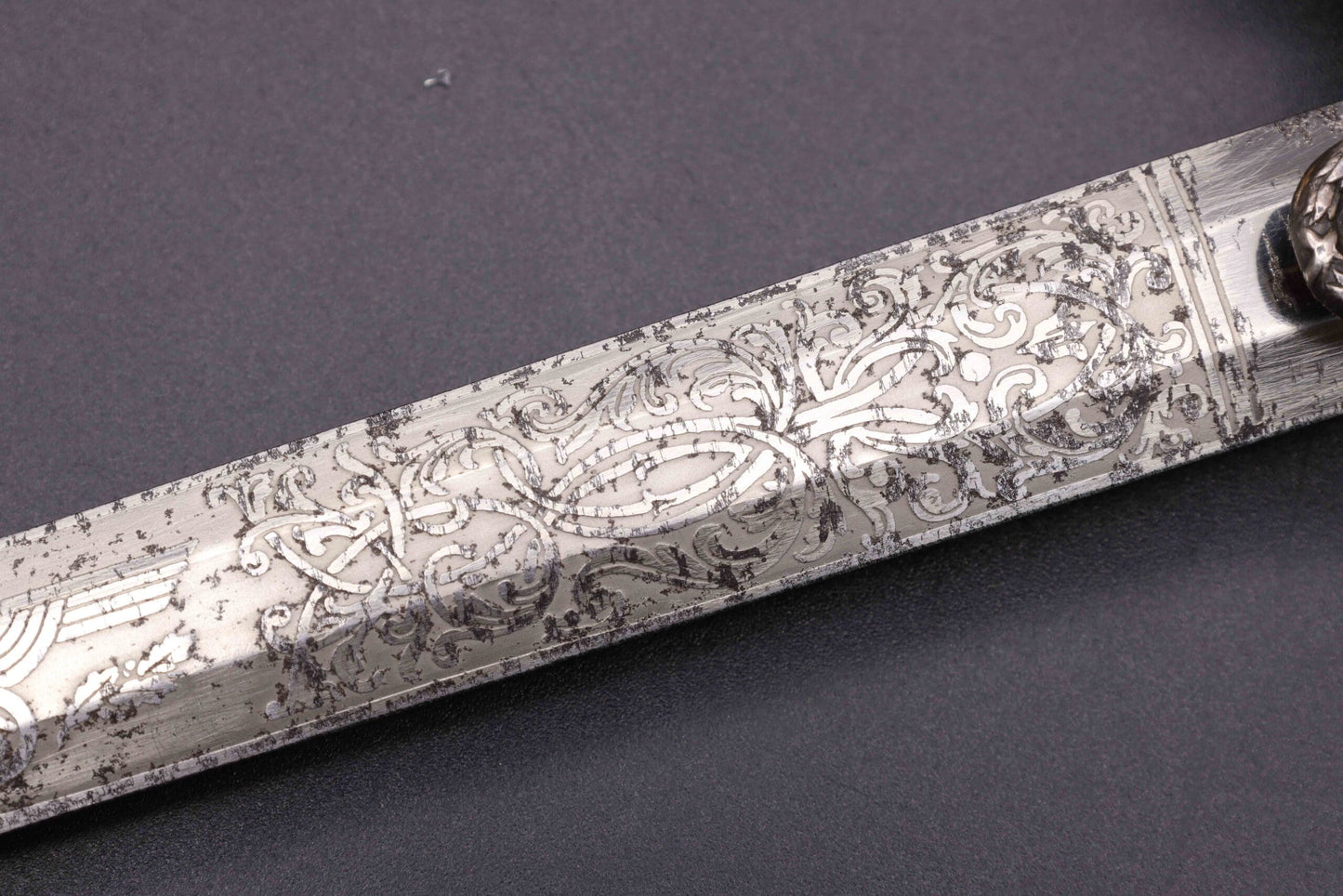 Etched Army Officers Dagger
