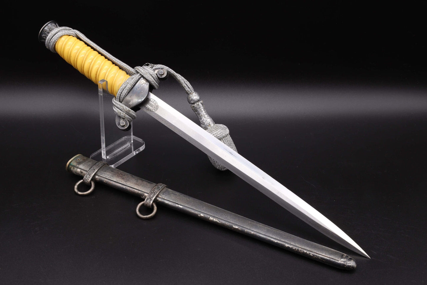Army Officers Dagger by Höller