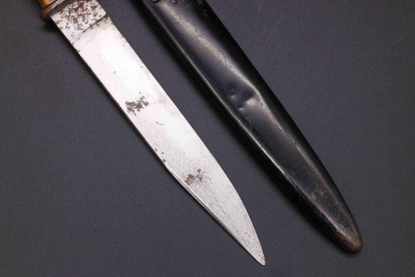 M42 Trench knife made by F.W. Höller