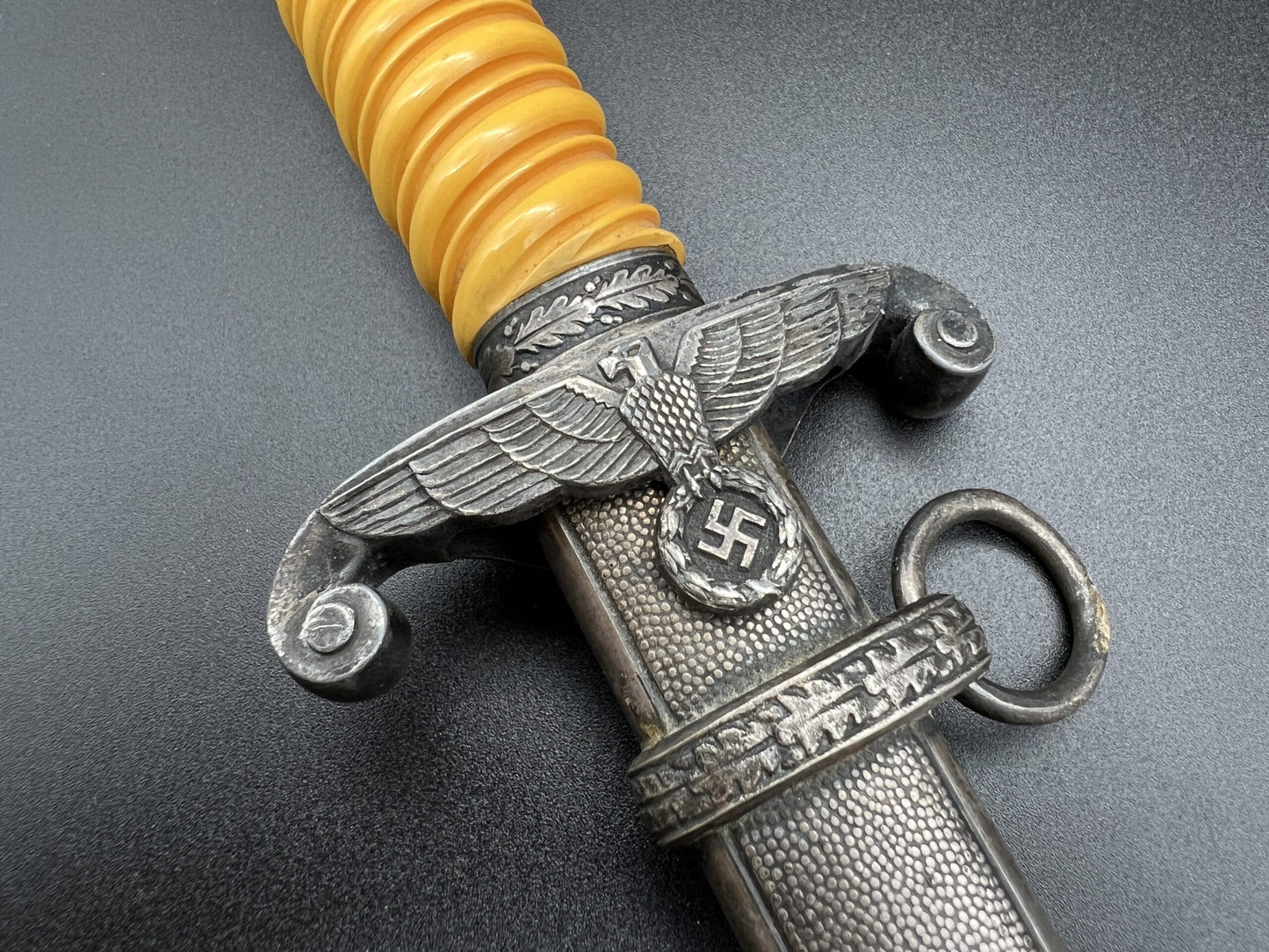 Army dagger by Tiger