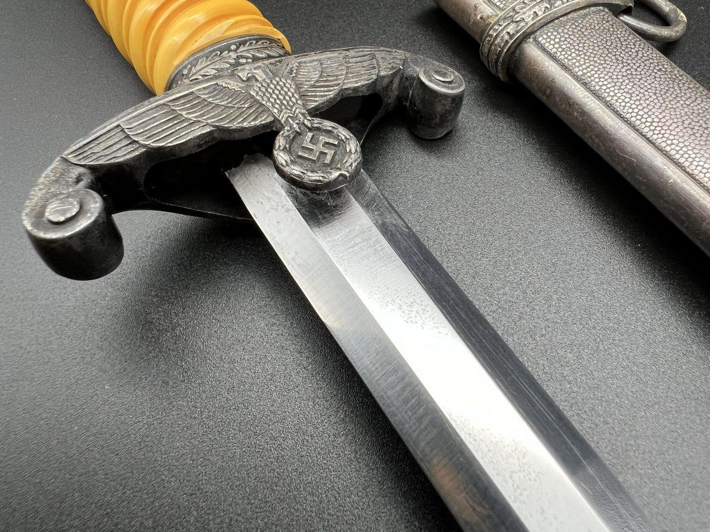 Army dagger by Tiger