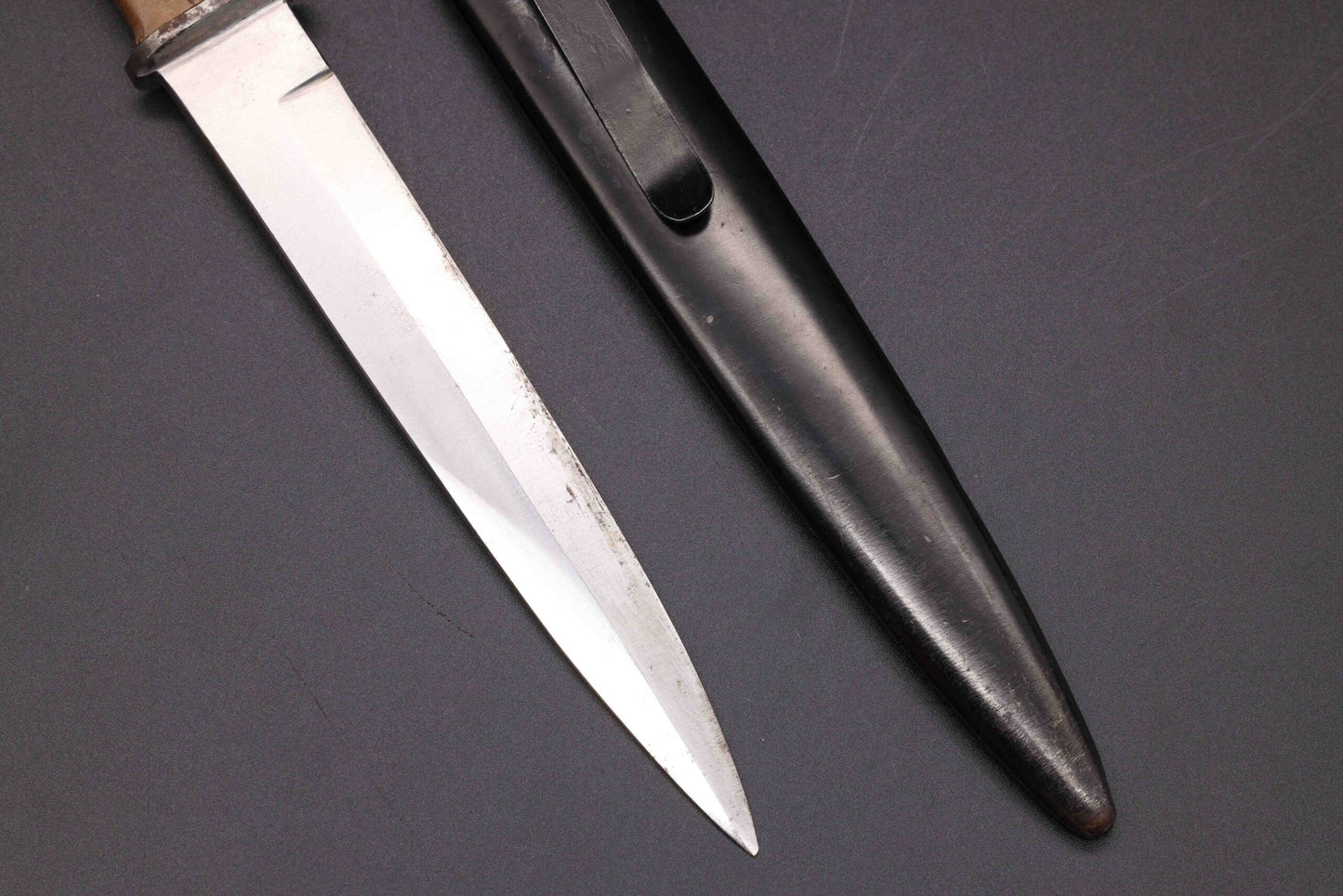 Near-Mint M42 Infantry Trench Knife