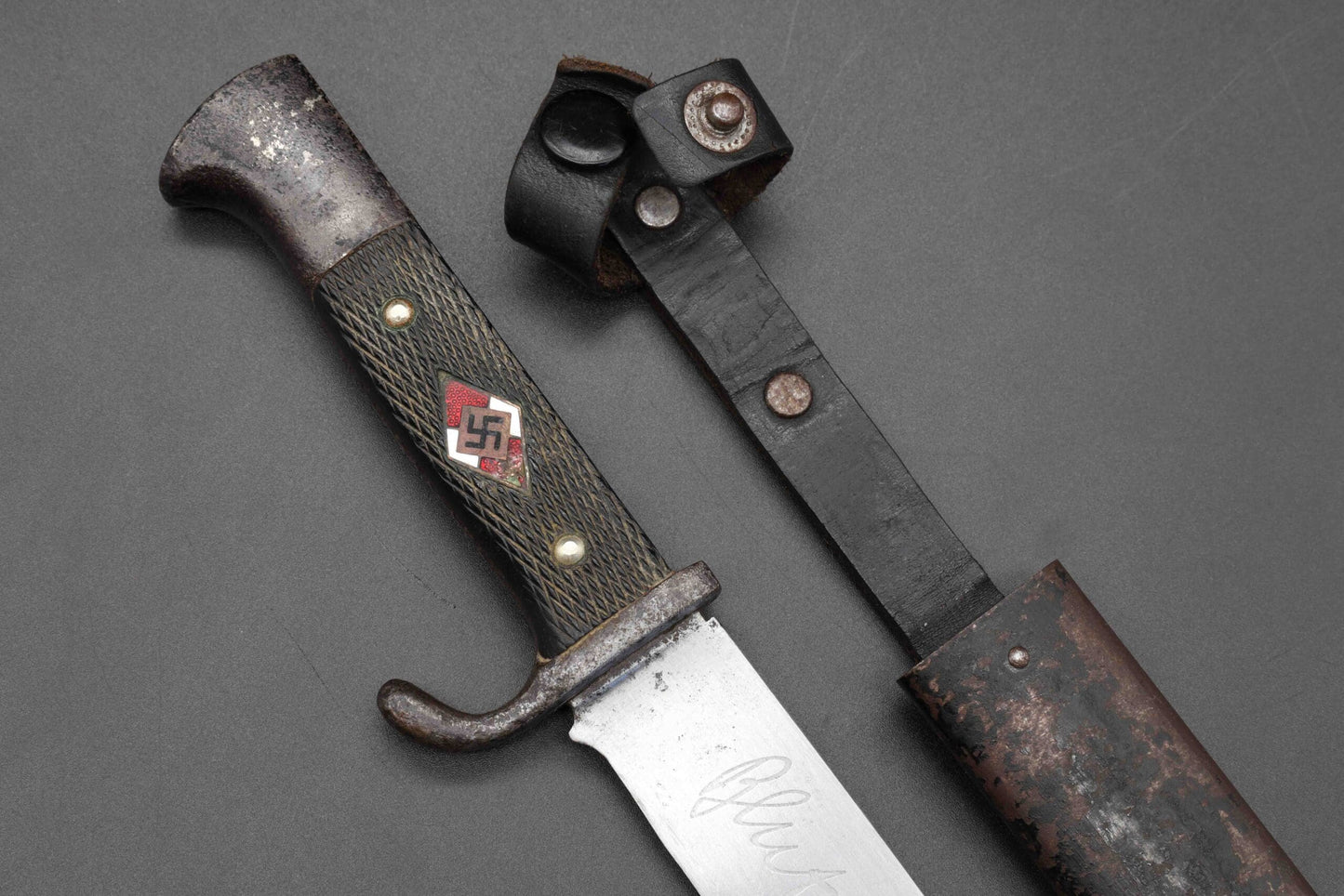 Early HJ Knife by Tiger