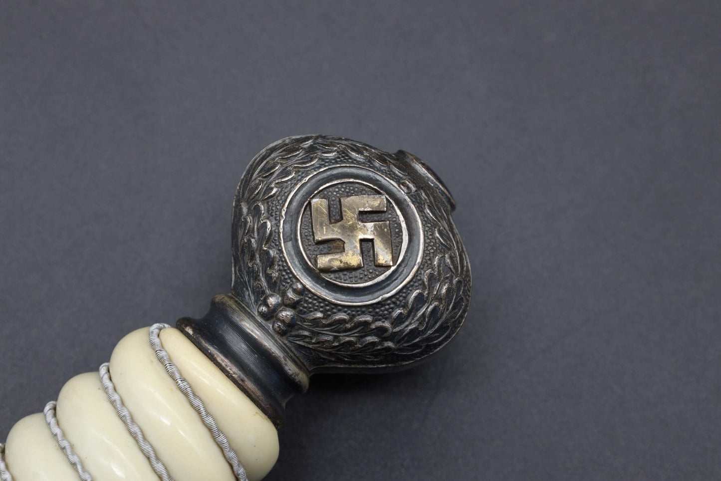 Mint 2nd Model Luftwaffe Dagger by E. Pack