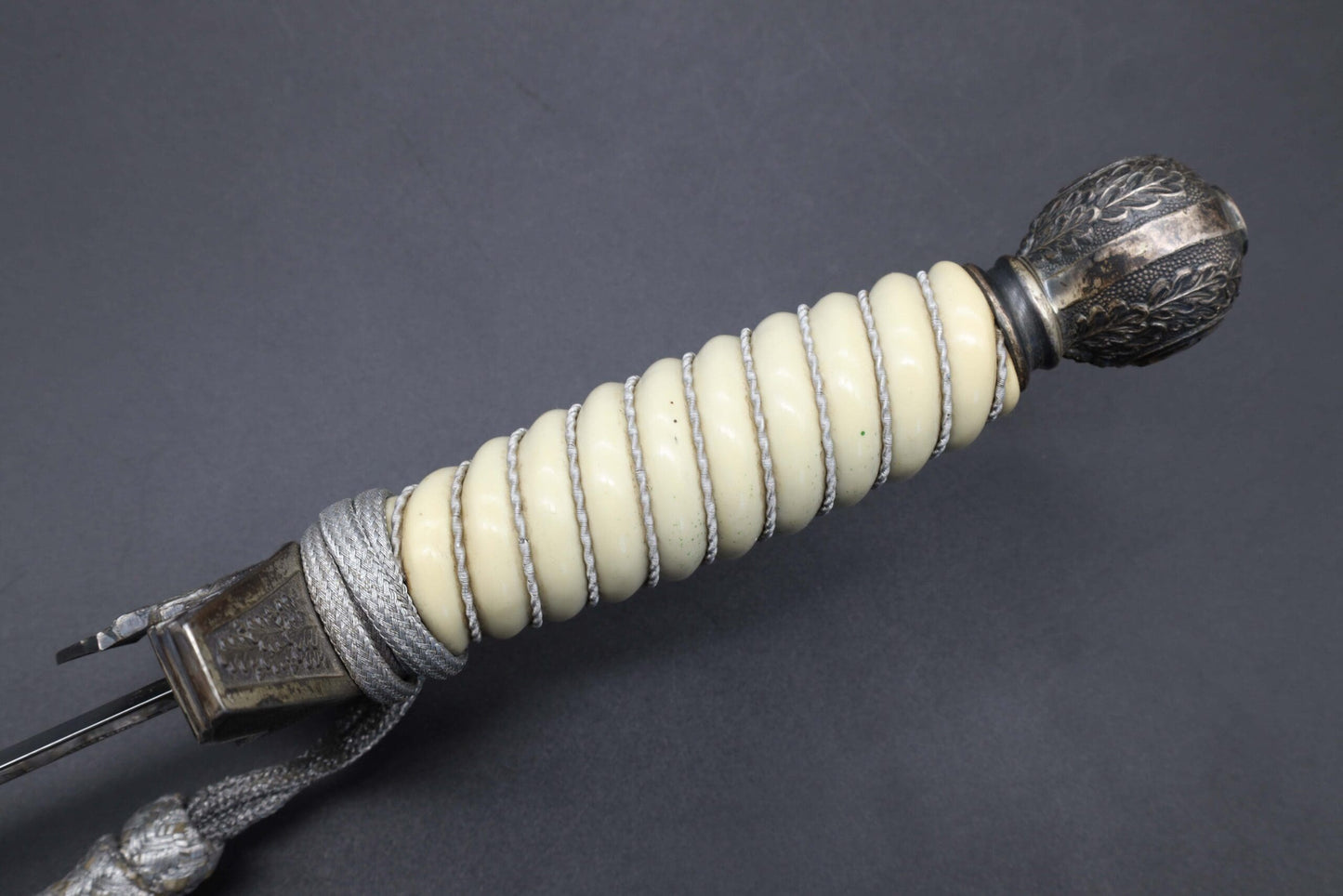 Mint 2nd Model Luftwaffe Dagger by E. Pack