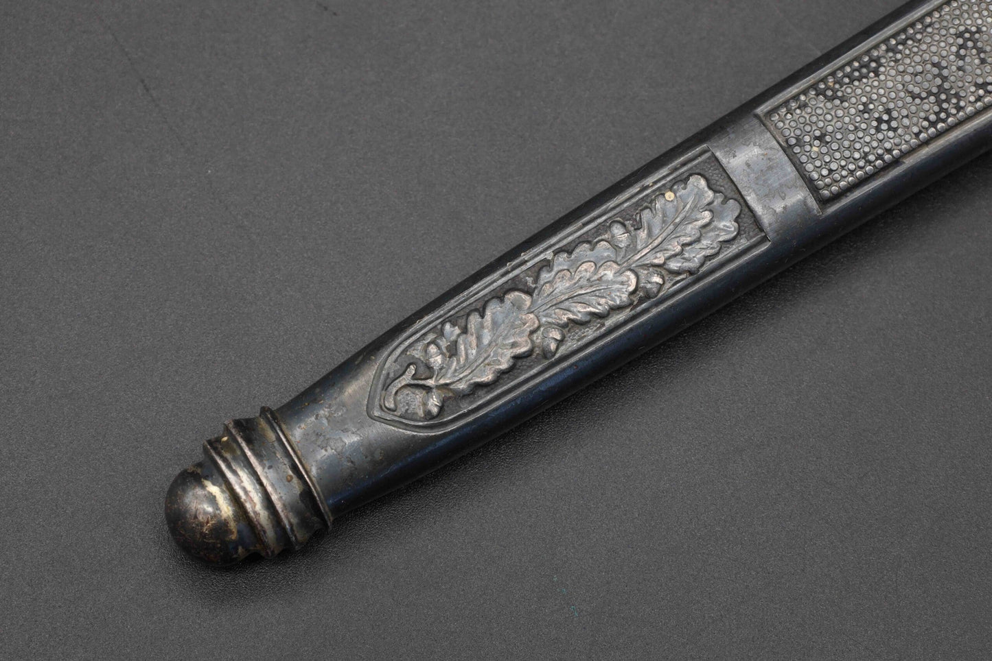 Mint 2nd Model Luftwaffe Dagger by E. Pack