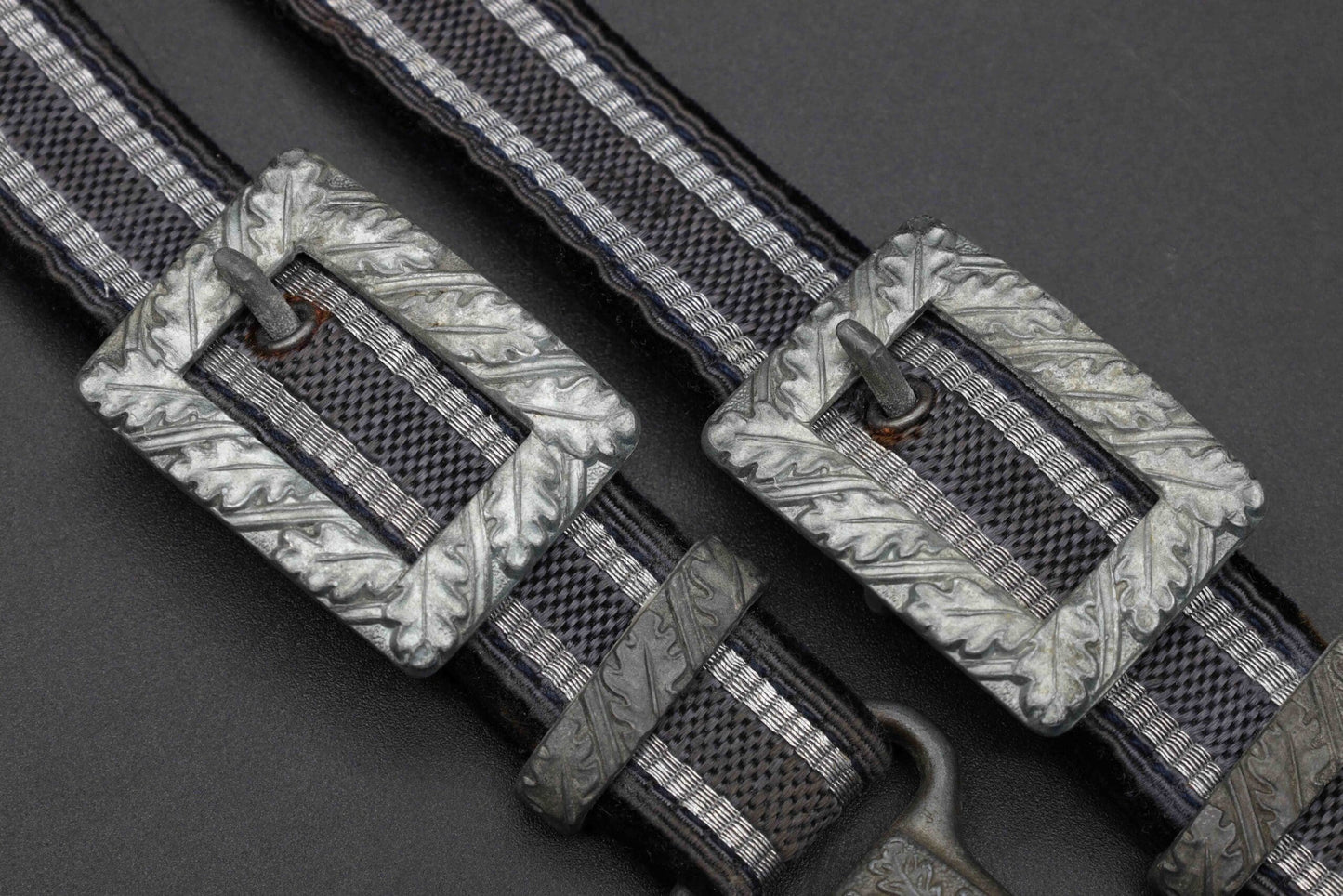 Mint 2nd Model Luftwaffe Dagger by E. Pack