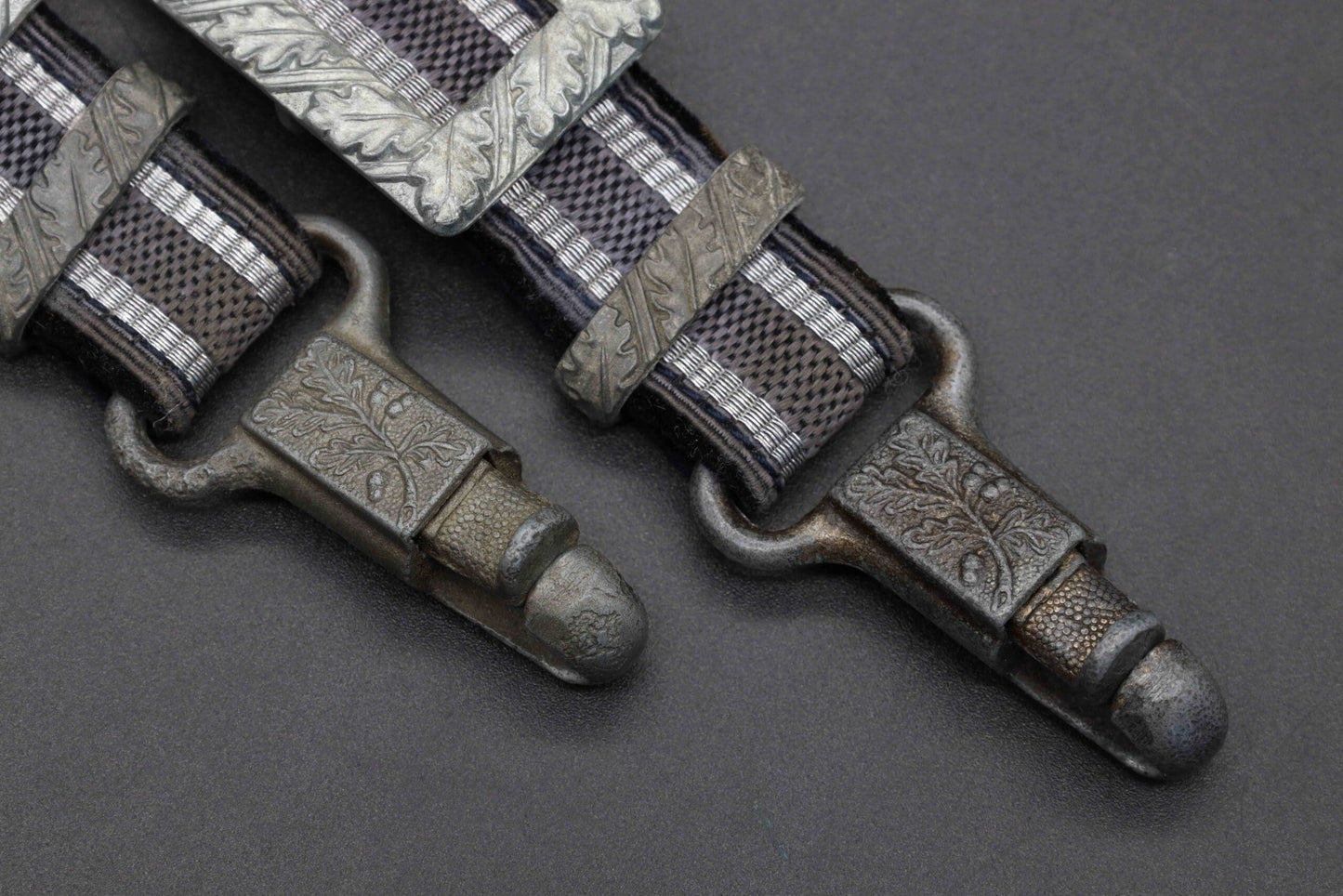 Mint 2nd Model Luftwaffe Dagger by E. Pack