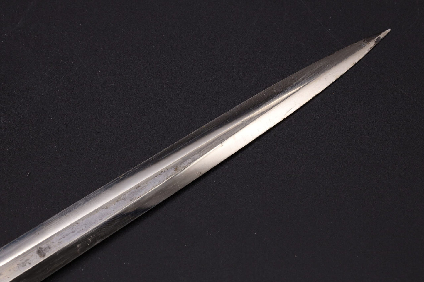 Late production generic type Luftwaffe dagger