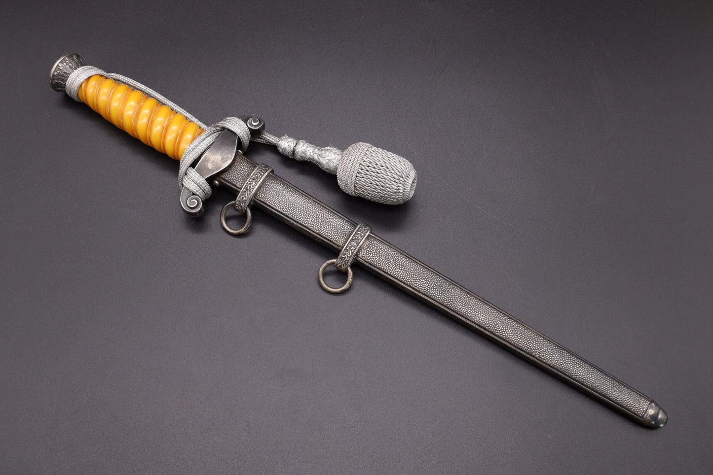 Minty army dagger by Alcoso