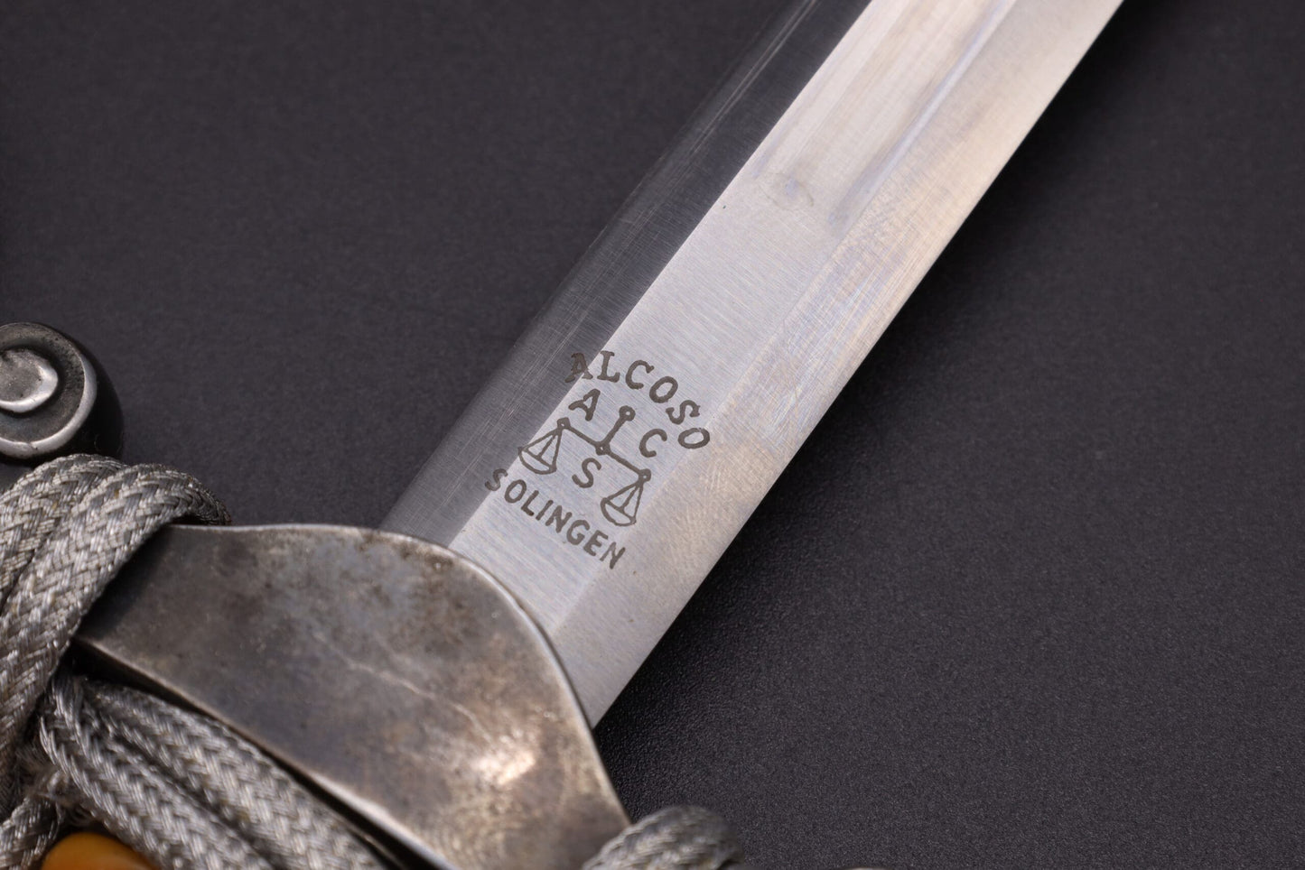 Minty army dagger by Alcoso