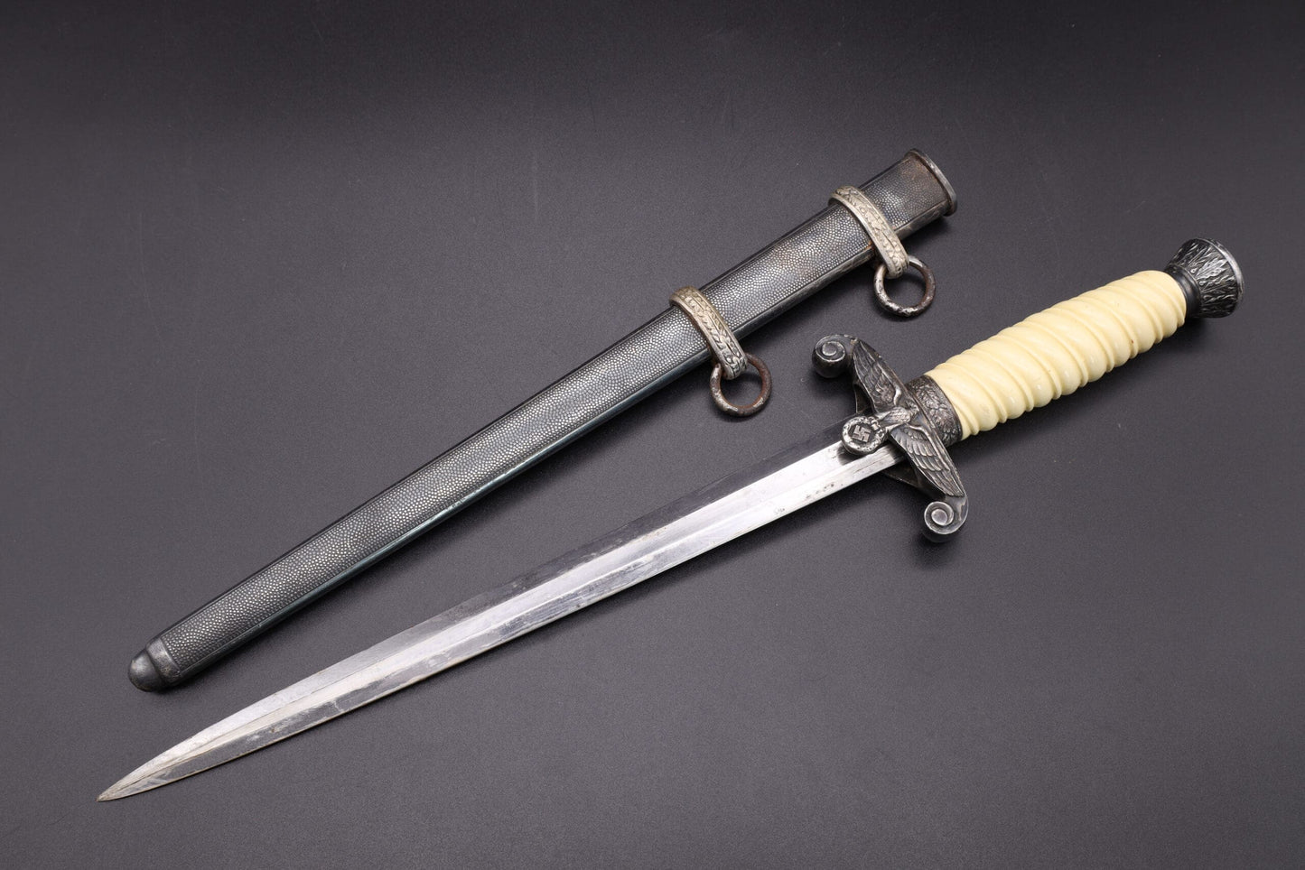 Alcoso “High lift” Army dagger