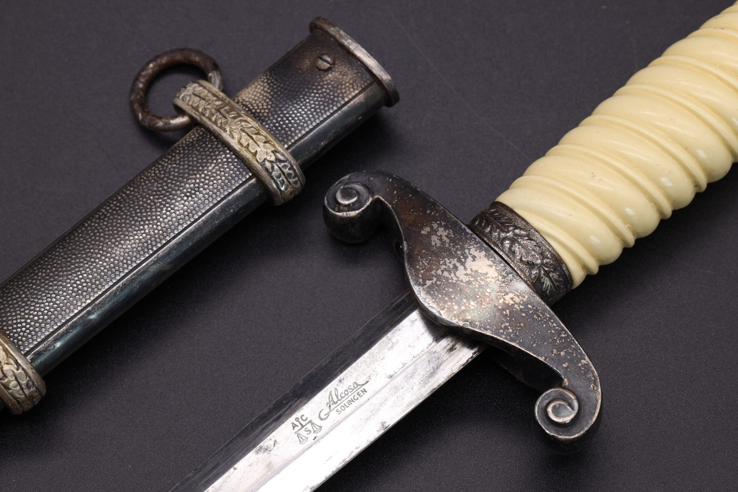 Alcoso “High lift” Army dagger