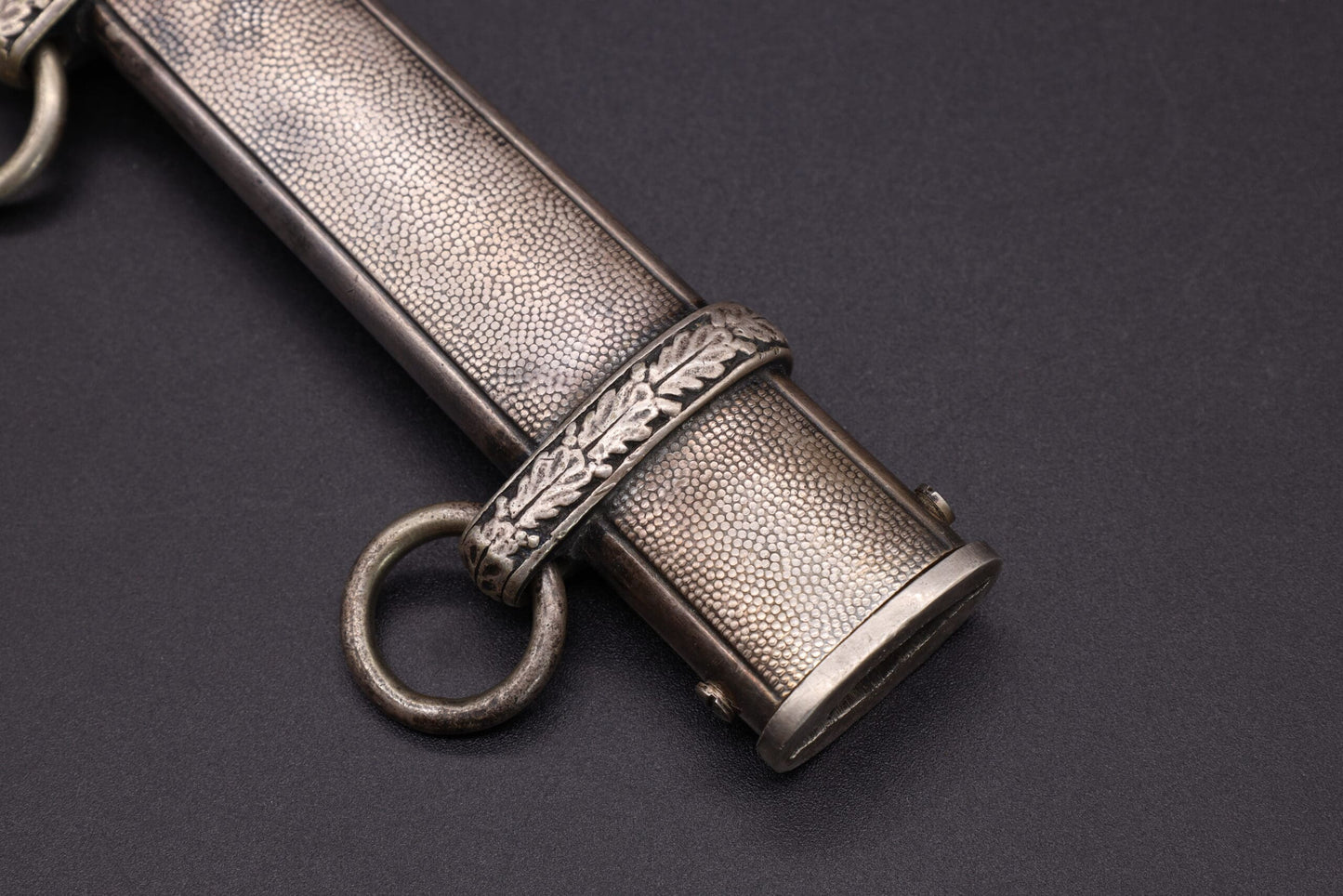 Early Slender grip Army dagger by Eickhorn