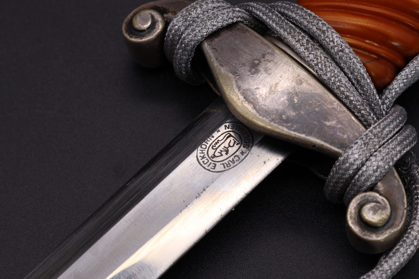 Early Slender grip Army dagger by Eickhorn