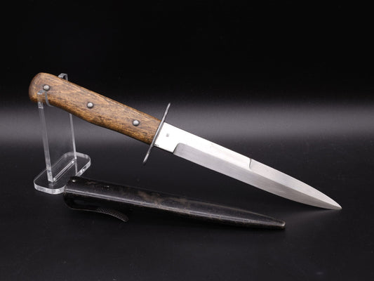 Luftwaffe boot knife marked “5”