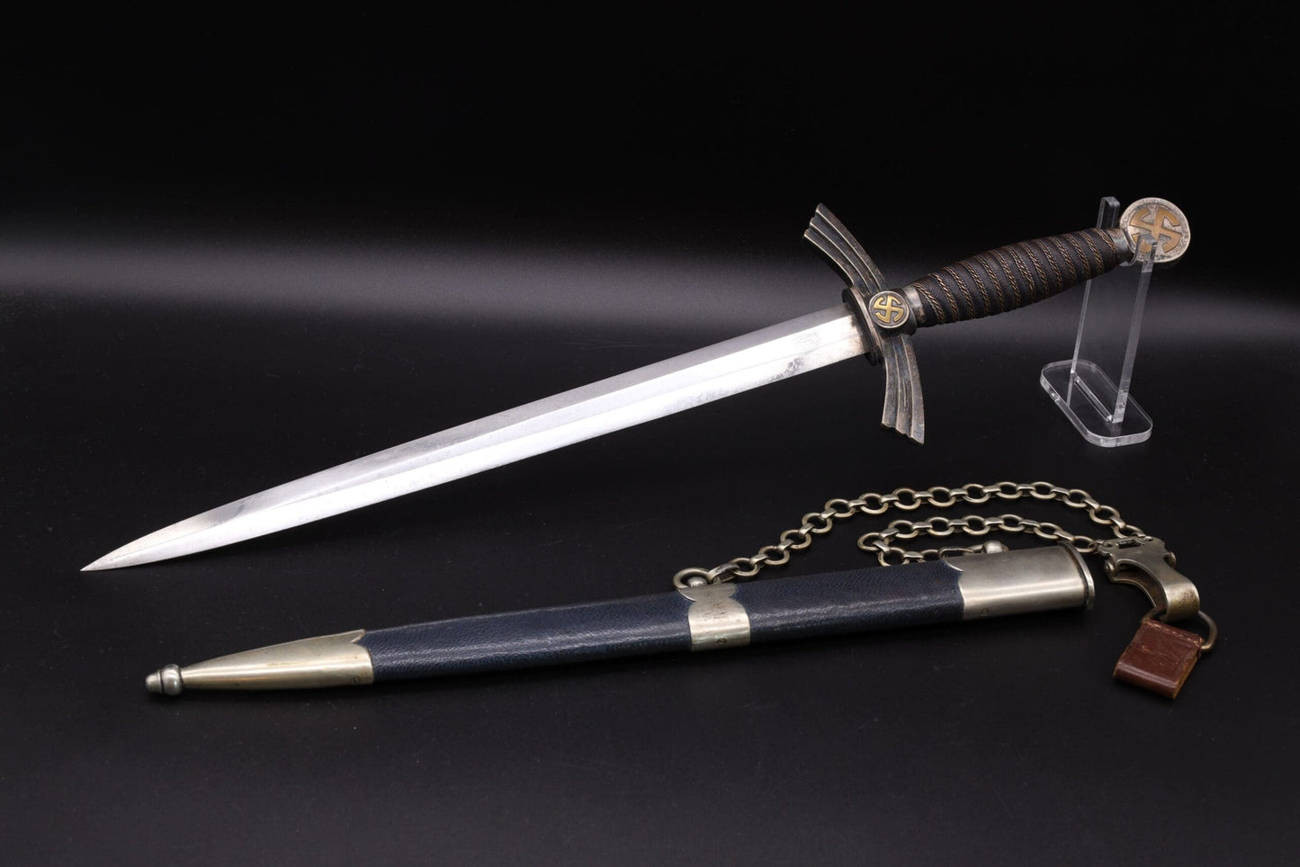 Early 1st model Luftwaffe dagger by Eickhorn