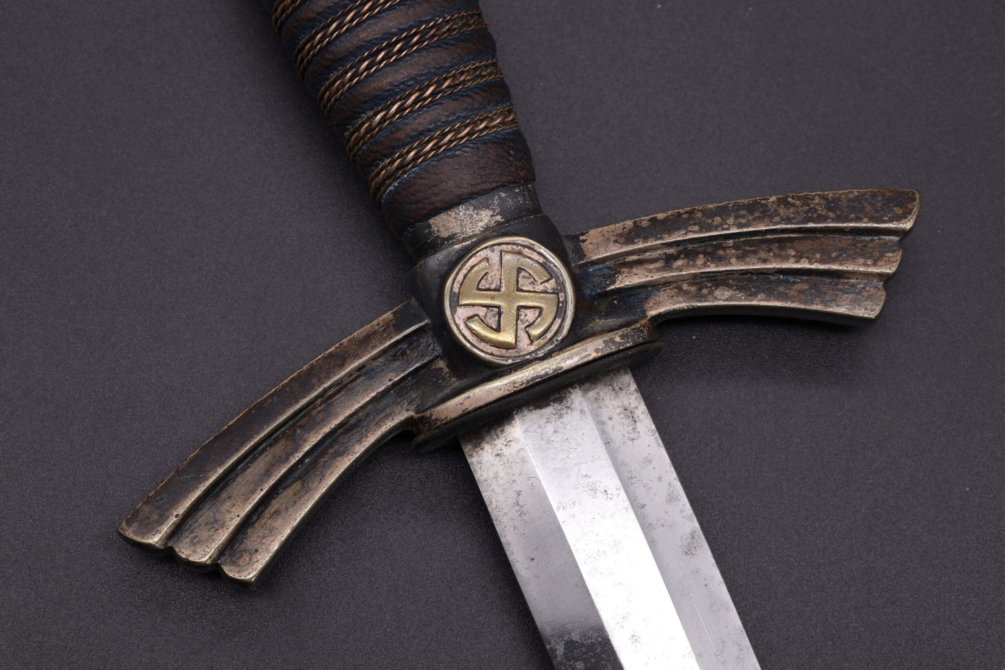 Early 1st model Luftwaffe dagger by Eickhorn