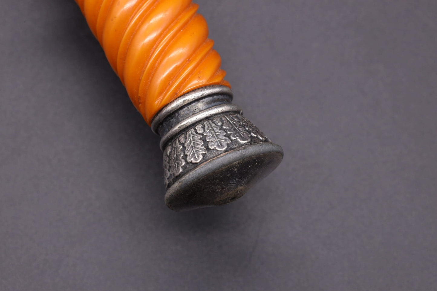 Slender grip Army dagger by WMW