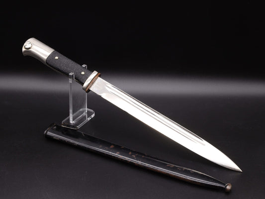 Pioneer Bayonet by Höller