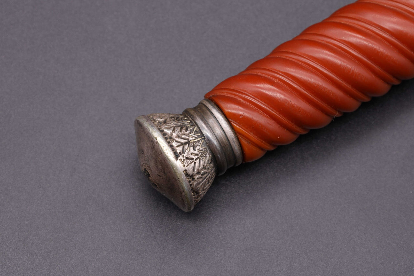 1st Type Slender Grip Army Dagger by E. Pack